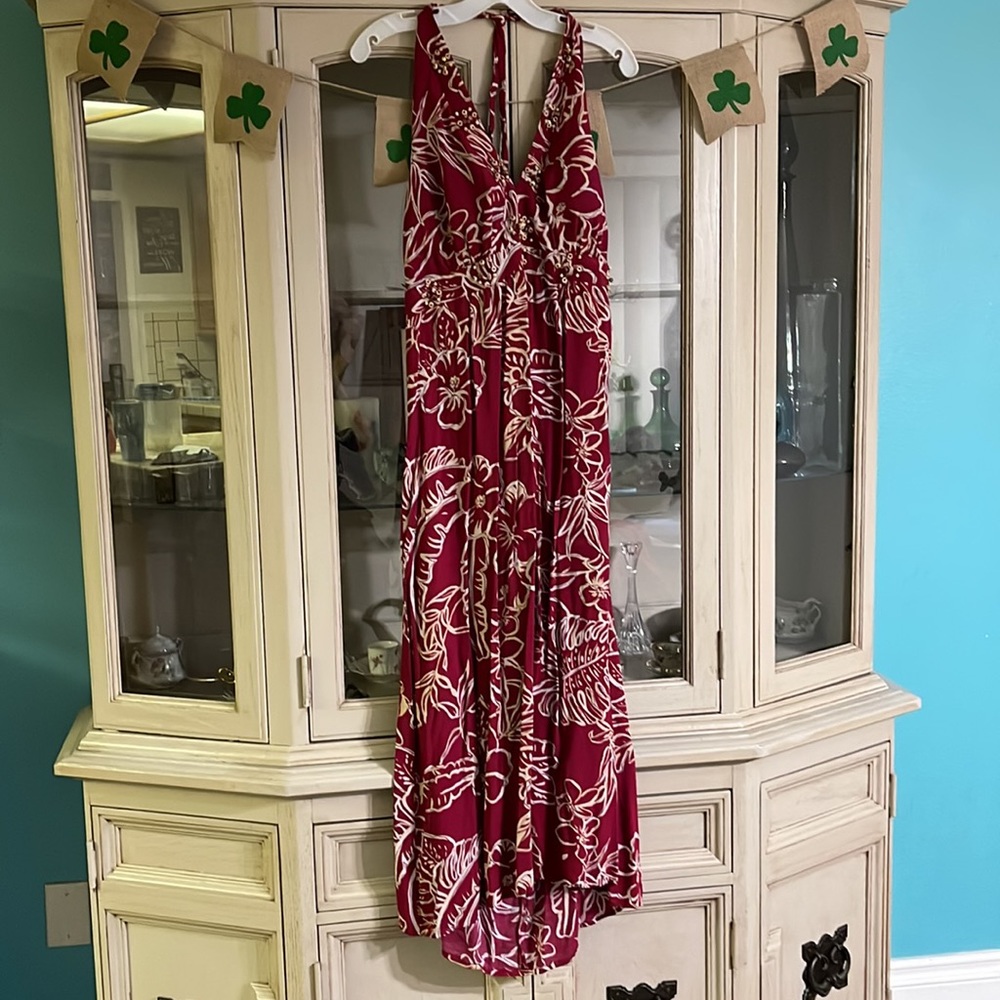Size 18 maxi dress halter style with some embellishments on the top.
